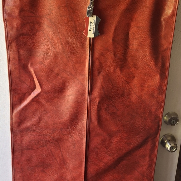 Vintage American Tourister Escort Red Luggage Set - Picture 5 of 16